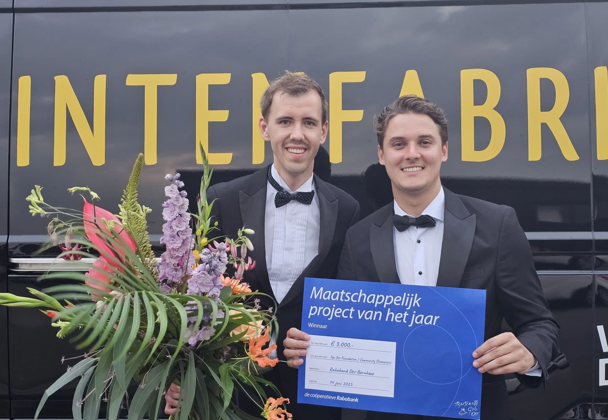 Cover Image for TOP Oss Foundation wint prijs voor Community Champions