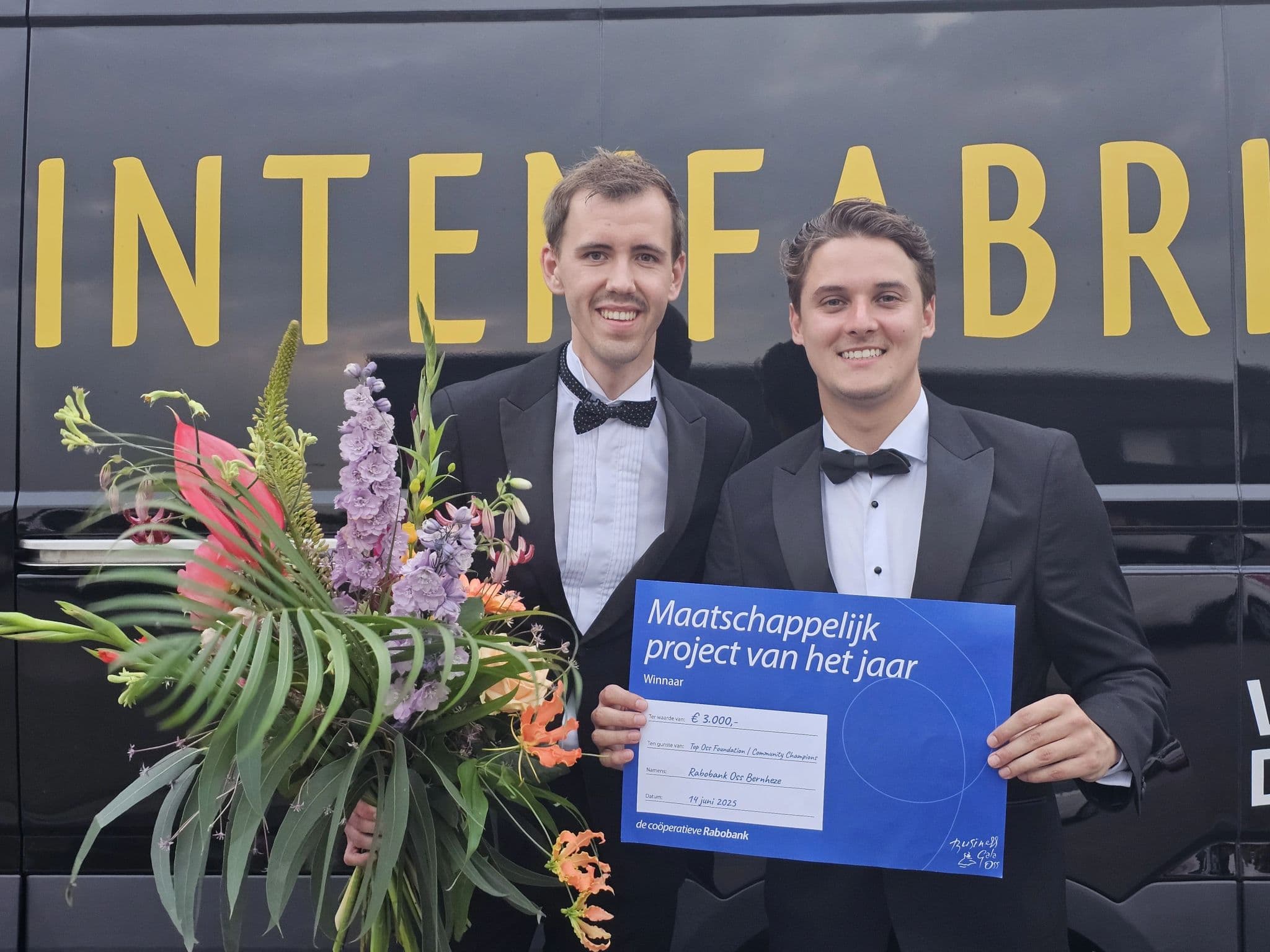 Cover Image for TOP Oss Foundation wint prijs voor Community Champions