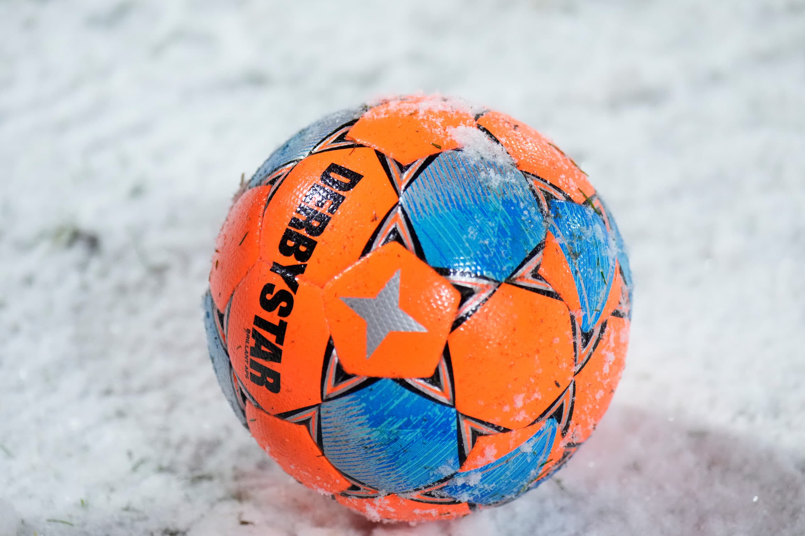 Cover Image for Keuken Kampioen Divisie-wedstrijden van komende zaterdag en zondag afgelast