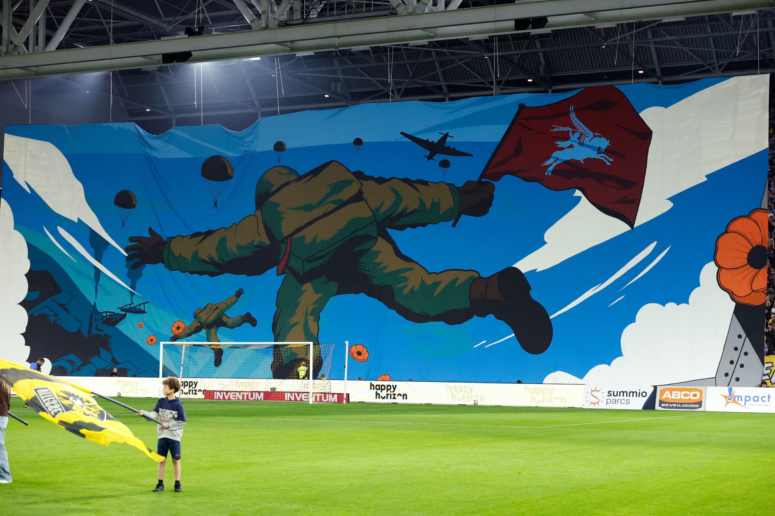 Cover Image for Uitblinkende Bannis leidt Vitesse langs Jong PSV in Airborne-wedstrijd