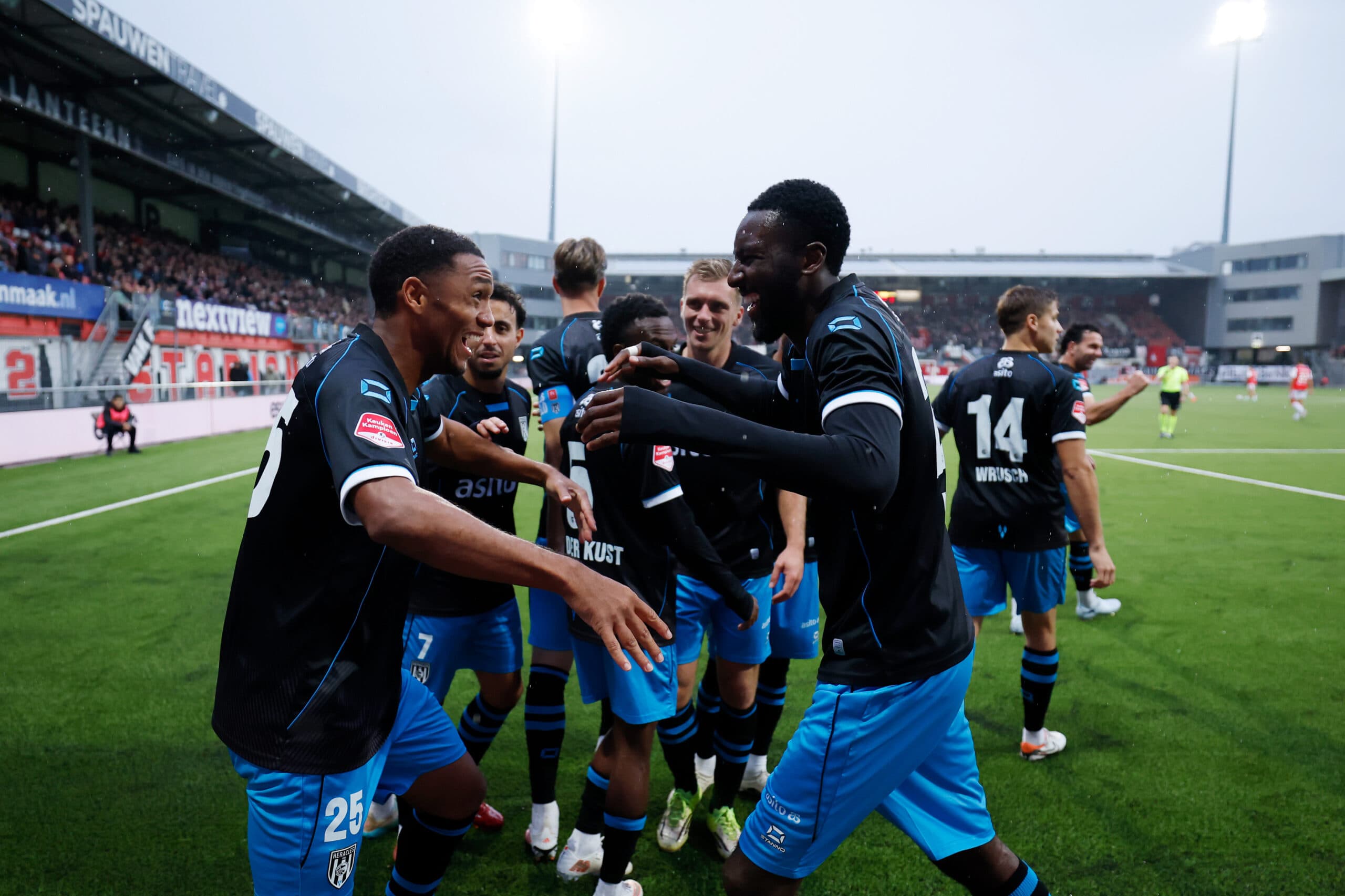 Cover Image for Heracles blijft winnen en vergroot voorsprong op achtervolgers
