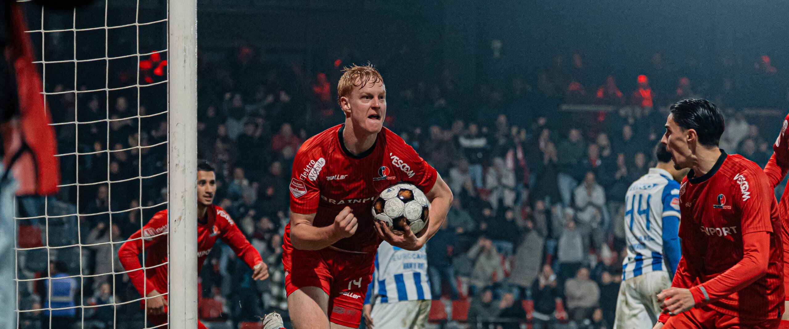 Cover Image for Helmond Sport voltooit spectaculaire comeback, De Graafschap stopt thuisreeks FC Volendam